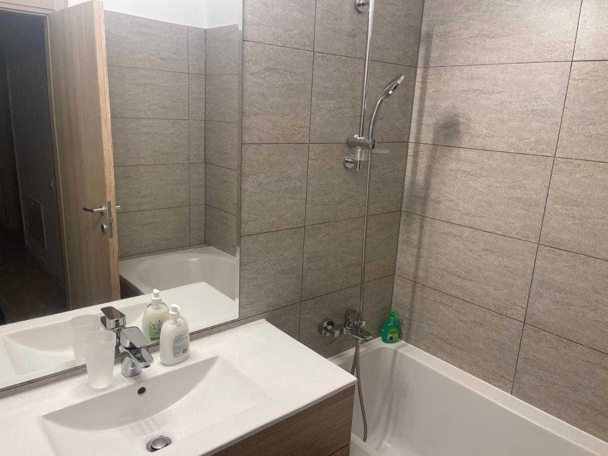 Greenfield Baneasa Apartment In Бухарест Экстерьер фото